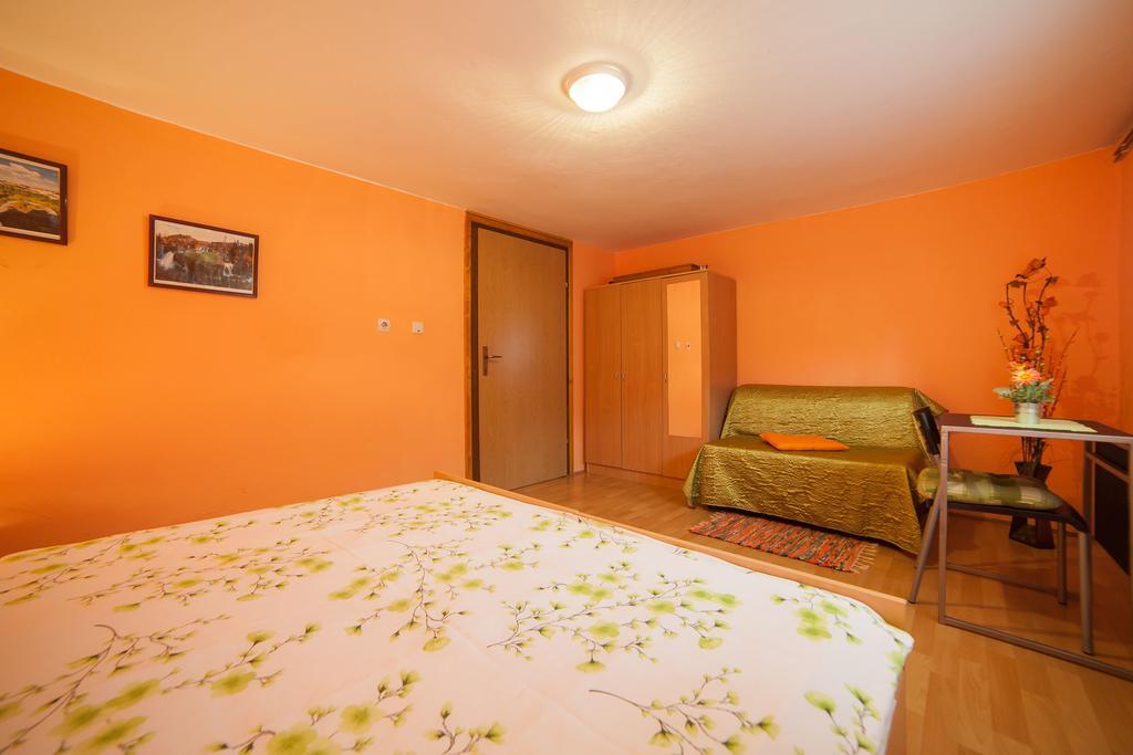 Apartment Tomasevic Slunj Eksteriør billede