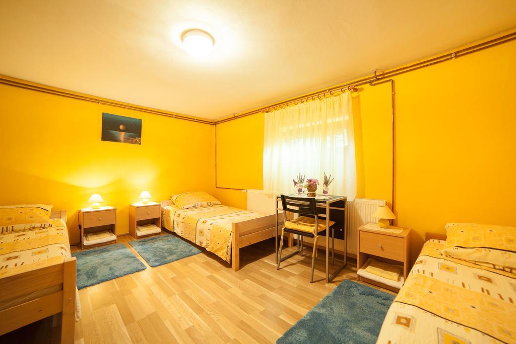 Apartment Tomasevic Slunj Eksteriør billede